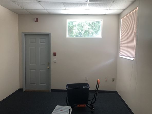 Orange Park Dental Office For Lease: 2045 Professional Center Dr, Orange Park, FL 32073